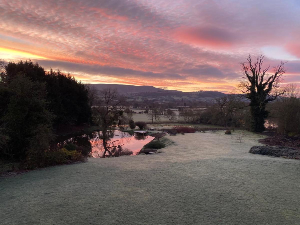 Cwmbach Lodge Luxury B&B Glasbury Dış mekan fotoğraf